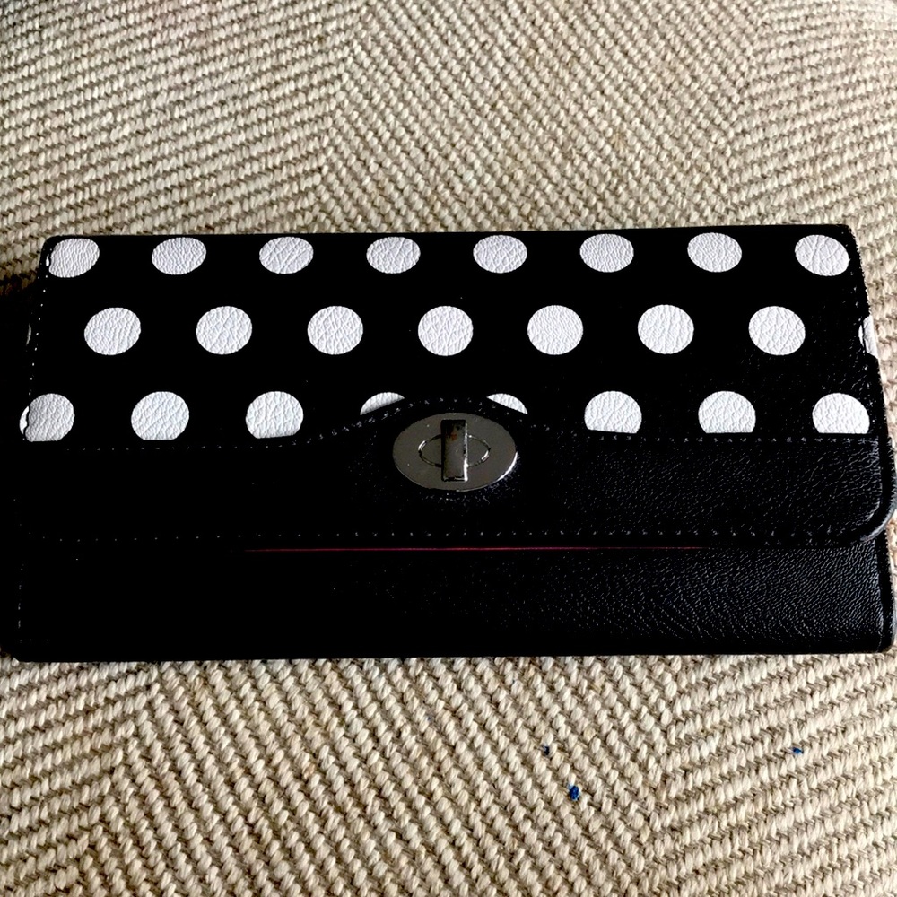 Poka Dot Wallet Tons Of Pockets NEW FINAL SALE